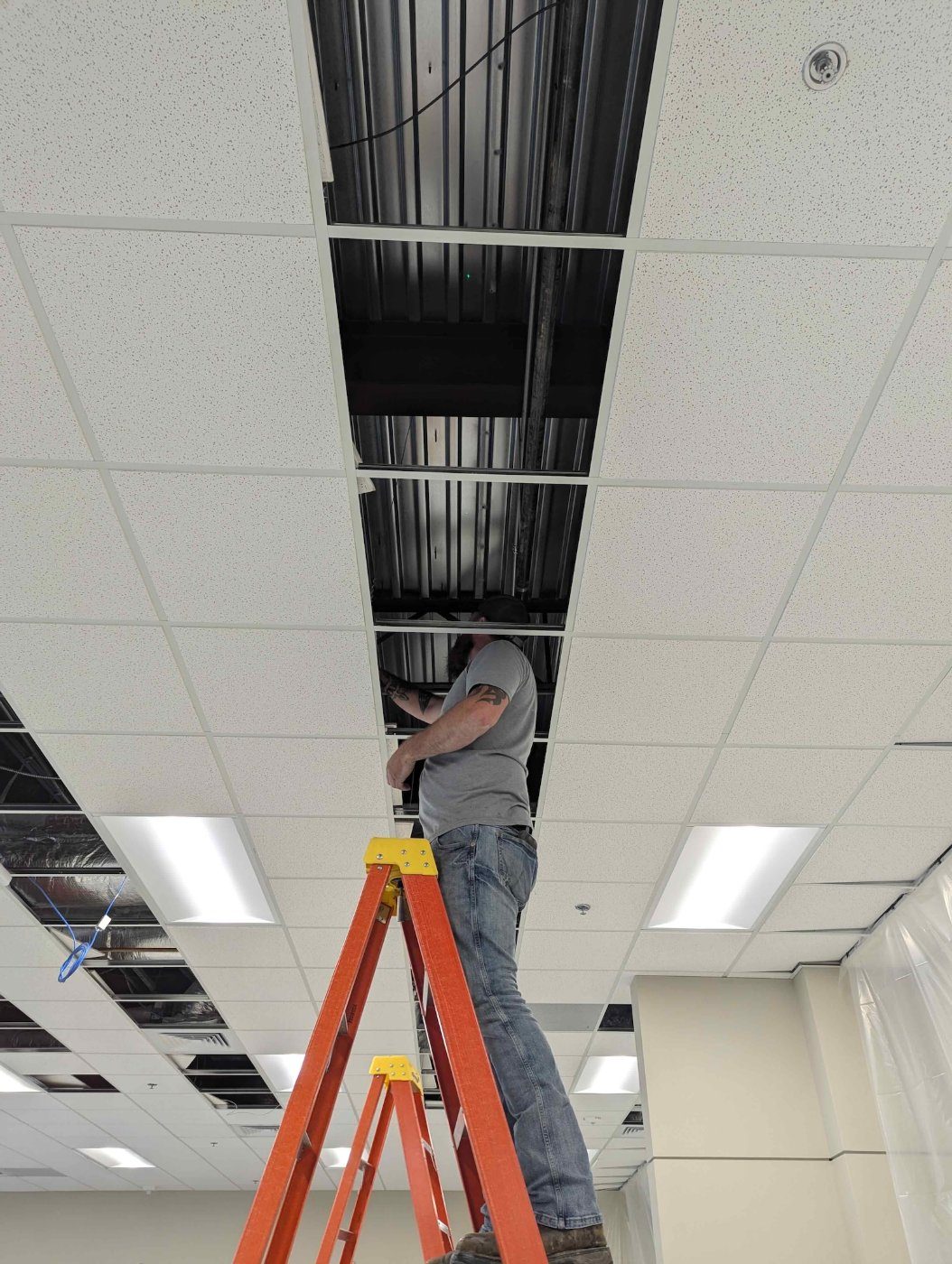 Aretech crew installing ZeroG 3D